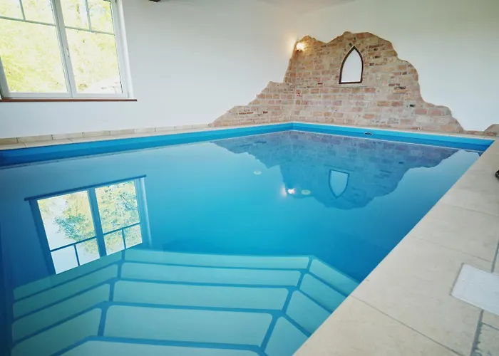 Villa Atemberaubender Riegersburg-blick & Badeparadies Obertiefenbach (Fehring)